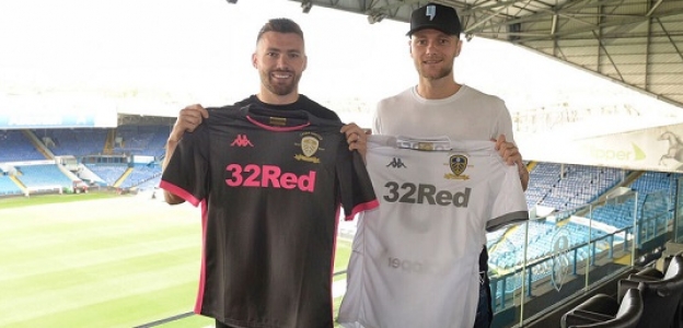 LIAM COOPER Z STUARTEM DALLASEM NA DŁUŻEJ W LEEDS